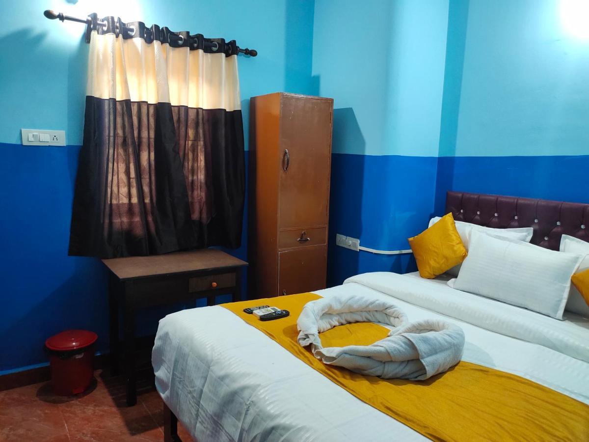 Om Baga Residency Hotel ภายนอก รูปภาพ